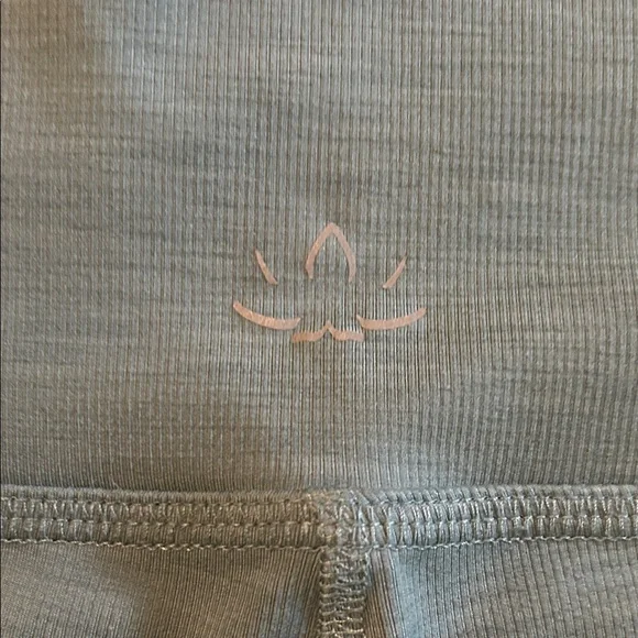 Stylish Blue Leggings - Picture 2 of 2